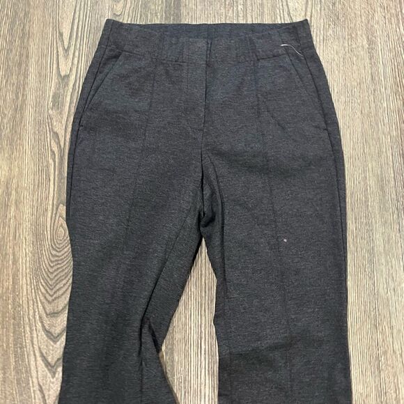 NWOT J. Jill Pintucked Ponte Slim-Leg Pants Mid Rise Pull-On Stretch Gray Size S - Picture 3 of 11